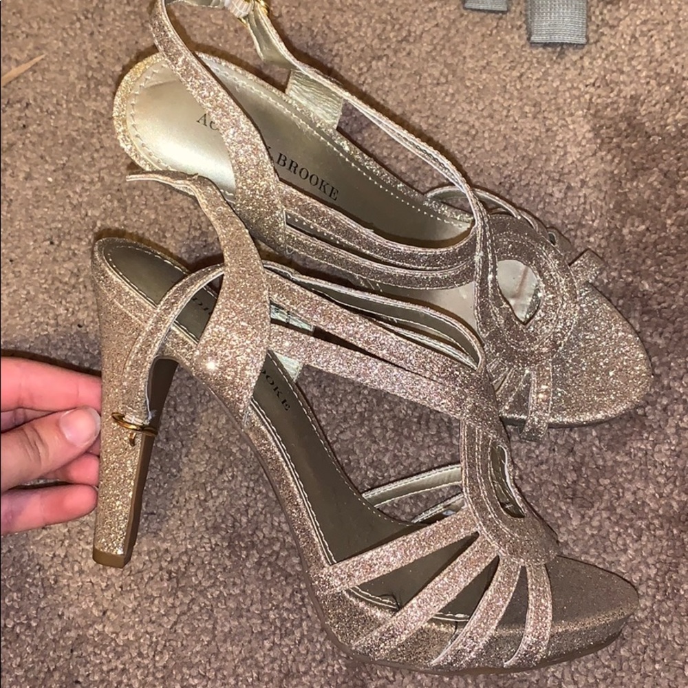 DSW Gold Sparkle Heel